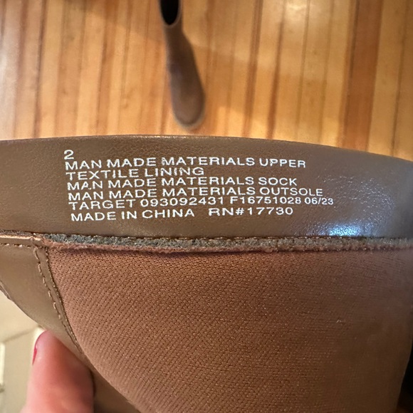 Cat and Jack girls boots size 2 (big girl) - Picture 3 of 6